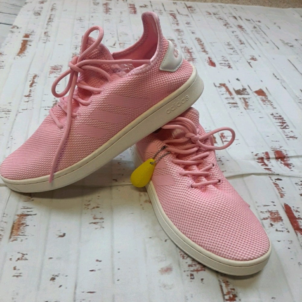 Adidas pink cloudform comfort tennis shoes